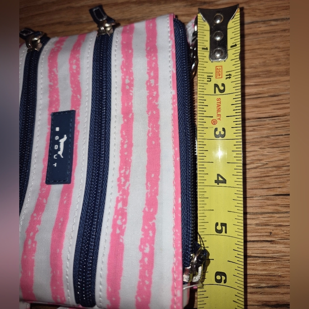 NWT's SCOUT Sally Go Lightly Crossbody Cell Phone Purse for Women,Crossbody Bag - Picture 6 of 6